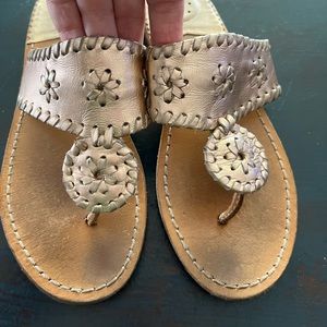 Jack Rogers gold classic flat leather sandal size 4